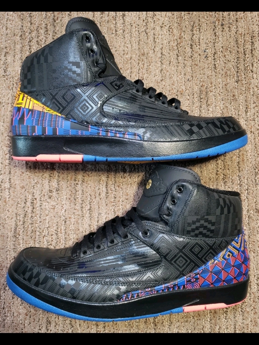 Authentic - Nike Black High-Top BHM Basketball Shoes with Blue & Multicolor Heel
